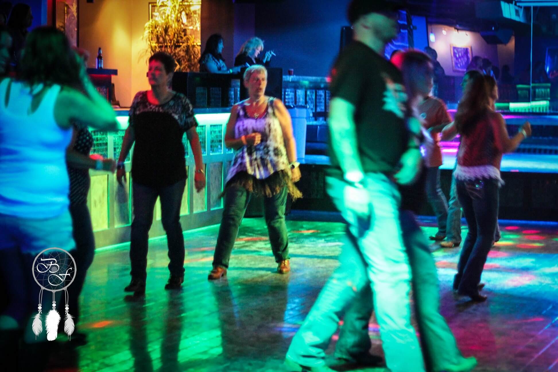 Club Thirty IV Country Night Guests Dancing